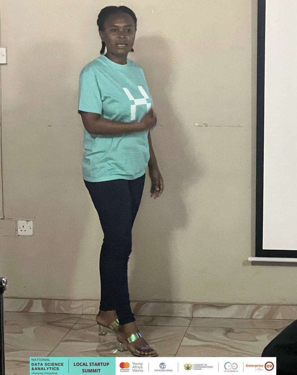 EVhubaccra's tweet image. ๐yawaso ๐ช๐ฒ๐๐ ๐ฆ๐๐ฎ๐ฟ๐๐๐ฝ ๐ฆ๐๐บ๐บ๐ถ๐
The first team to pitch was Hello work. 
Hello work is a startup connecting women and job seekers to organisations for employment. And also offers data analysis consultancy.
#GTLimpact
#DataScience
#GTLbaseprogram