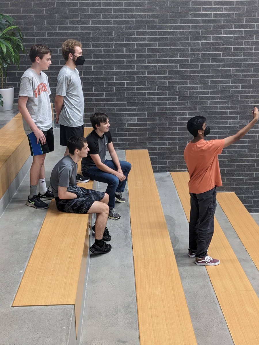 McFaddenAP_Calc's tweet photo. New students (juniors) in our @LCPS_Academies Advanced AET program exploring the building and making connections across pathways with @Goosechase . Thanks @MrsHiltnerReads for setting this up and @BMarkleyEDU !

#connectionbeforecontent https://t.co/dBdmr2S2WJ