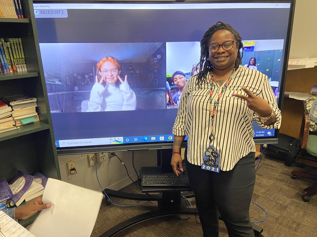 MrsReid18's tweet photo. One of my virtual babies from last year joined my in person class today to give a pep talk to my current students. The great things she said about me warmed my heart. And she told them to get over it when they said I make them write daily lol she’s a little ME #HumbleISD_Virtual https://t.co/WNO9j2ilfW