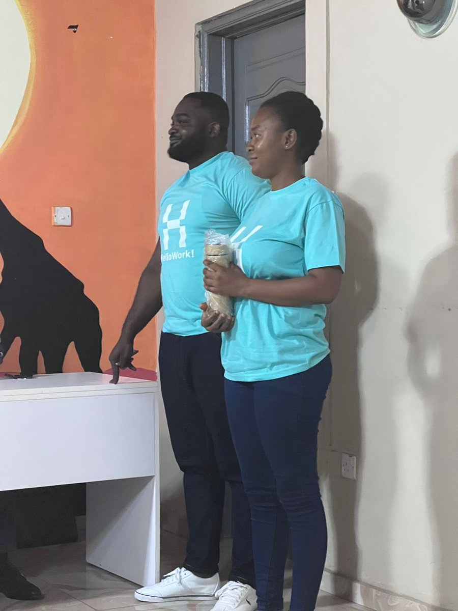 EVhubaccra's tweet image. 𝗔yawaso 𝗪𝗲𝘀𝘁 𝗦𝘁𝗮𝗿𝘁𝘂𝗽 𝗦𝘂𝗺𝗺𝗶𝘁

At the end of the Ayawaso West Summit, Hello work emerged as winners and they were awarded a cash prize as well as souvenirs. 

#GTLimpact
#datascience
#ghanatechlab
#python
#AyawasoWestLSS