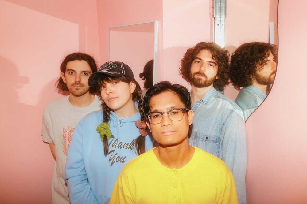 The_Ent_Factor's tweet photo. Living Hour's new album SOMEDAY IS TODAY has been released by Kanine Records
https://t.co/4d35vQ0PEk
#music #newmusic #rock #indierock #alternativerock #somedayistoday #livinghour #dreampop #somedayistoday #livinghour @living_hour @kaninerecords https://t.co/V8aVXCs7kO