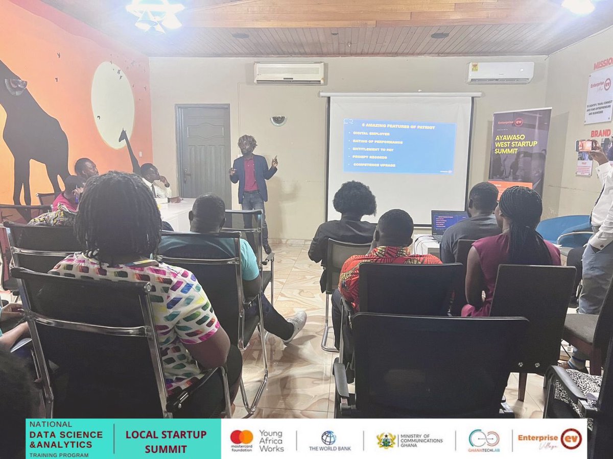 EVhubaccra's tweet image. 𝗔yawaso 𝗪𝗲𝘀𝘁 𝗦𝘁𝗮𝗿𝘁𝘂𝗽 𝗦𝘂𝗺𝗺𝗶𝘁
The last team to pitch was Patriot . 
Patriot is a startup working on a Web application to drive data productivity at work places 
#GTLimpact
#DataScience
#GTLbaseprogram
#python
#AyawasoWestLSS