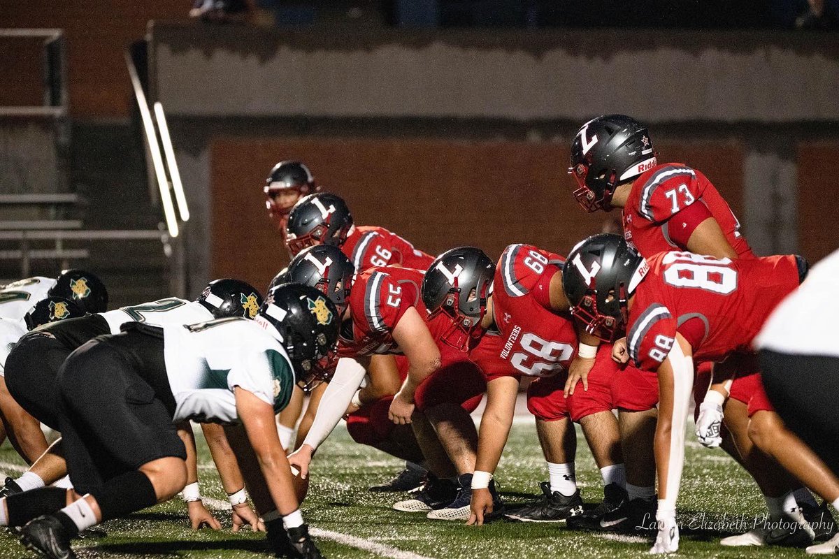 LEEVolsFootball's tweet photo. T-minus 2️⃣ days until our 1st district game against the Roughriders! 

#letsgo #leevolsfootball #govols 

@leeneisd @LEEPTSA1 @leevolsbooster @ISAGlobie @neisd_stem @JaguarsJackson @AthleticsNimitz @NeisdAthletics @LEEVolsAT @LEEVOLS_stuco @Vols_cheer https://t.co/I1keDPNvlc