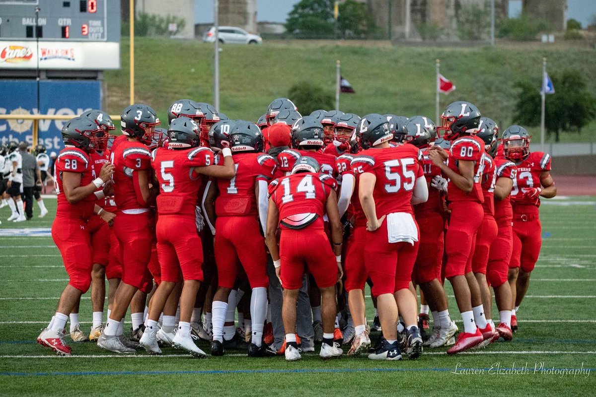 LEEVolsFootball's tweet photo. T-minus 2️⃣ days until our 1st district game against the Roughriders! 

#letsgo #leevolsfootball #govols 

@leeneisd @LEEPTSA1 @leevolsbooster @ISAGlobie @neisd_stem @JaguarsJackson @AthleticsNimitz @NeisdAthletics @LEEVolsAT @LEEVOLS_stuco @Vols_cheer https://t.co/I1keDPNvlc