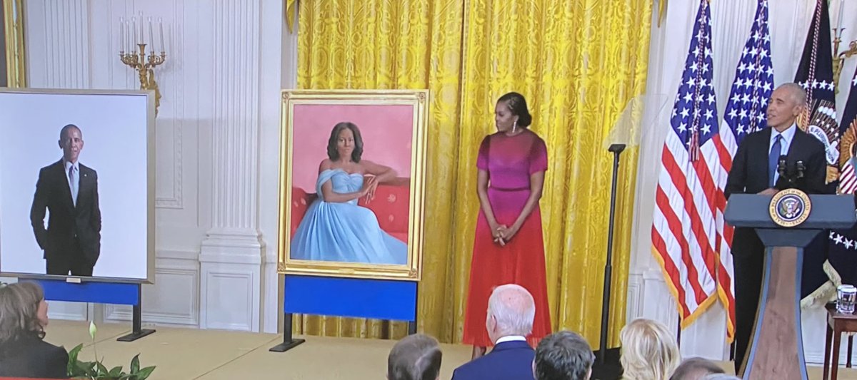 This is what class, integrity and beauty looks like. ❤️ #ObamaPortrait