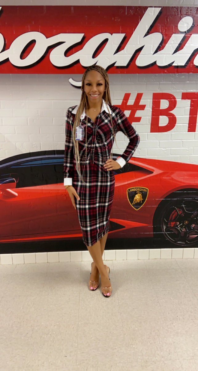 MsWhite_26's tweet photo. This year I’ve noticed that when I come to work looking good, I feel even better! #BTL ✨ https://t.co/tJkQMYynLI