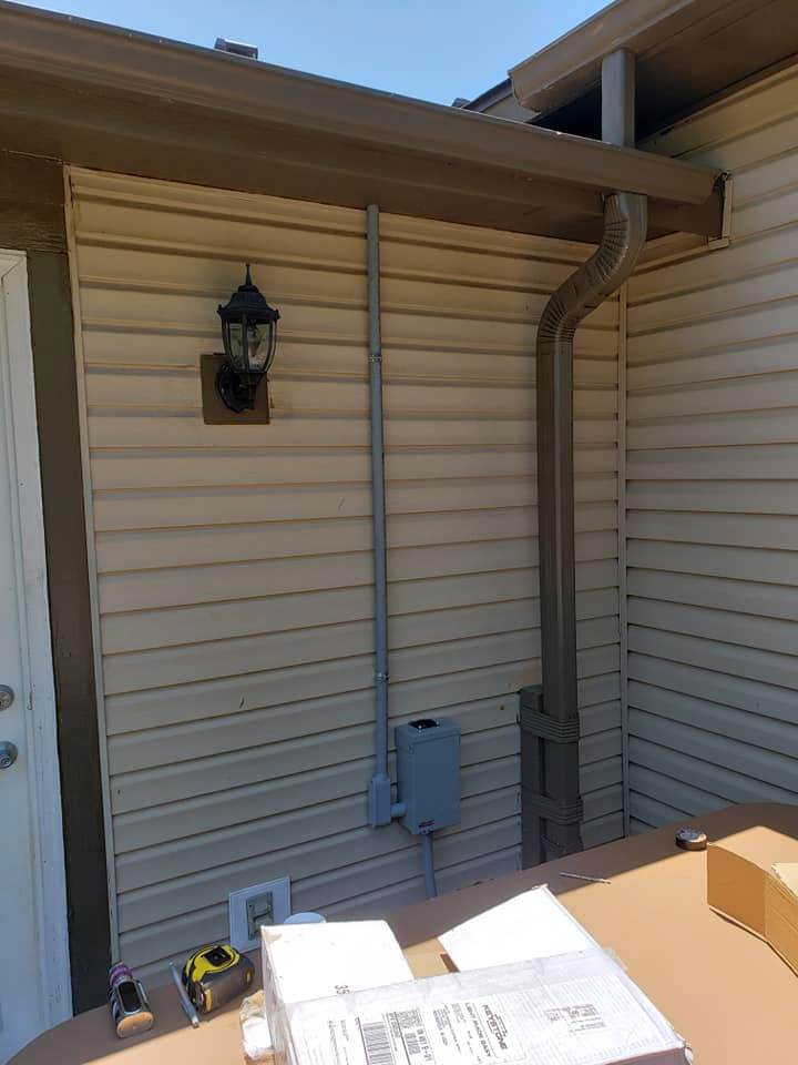 ElectricEza's tweet photo. Specifying in #residential and #OutletInstallation in #Indianapolis, #IN, we are enthusiastic to if customer service that is second to none. #outletrepair #electricalpanelrepair
Visit us: https://t.co/LldEL3v5K7 https://t.co/Aw3sKYlqyO