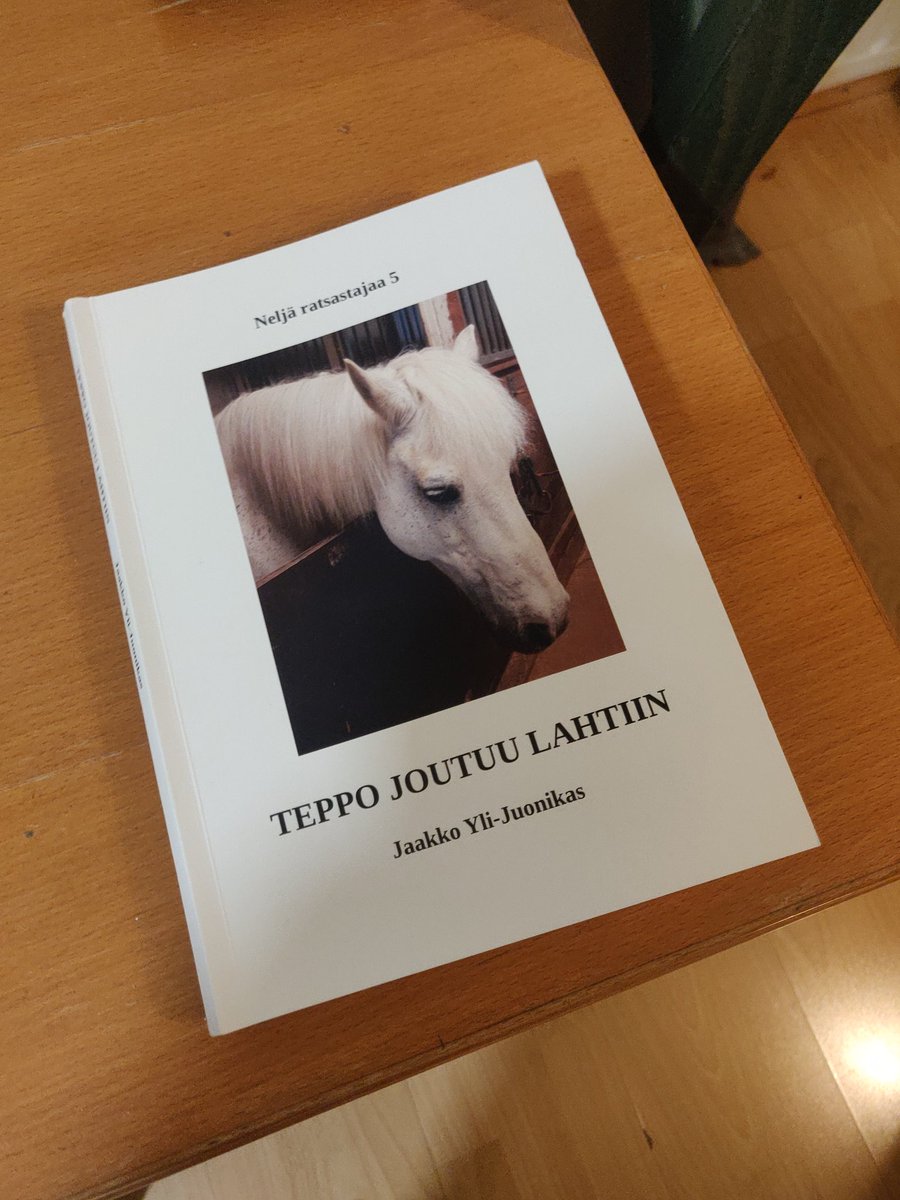 dedofiktion's tweet photo. Uusi heppa kirja!Kohta ehkä selviää miksi,teppo joutuu Lahteen....Sivut on liimaantuneet toisiinsa pahemmin,kuin ne Ratto:t jotka löydin lapsena enon ullakolta? https://t.co/bICXjsblrn