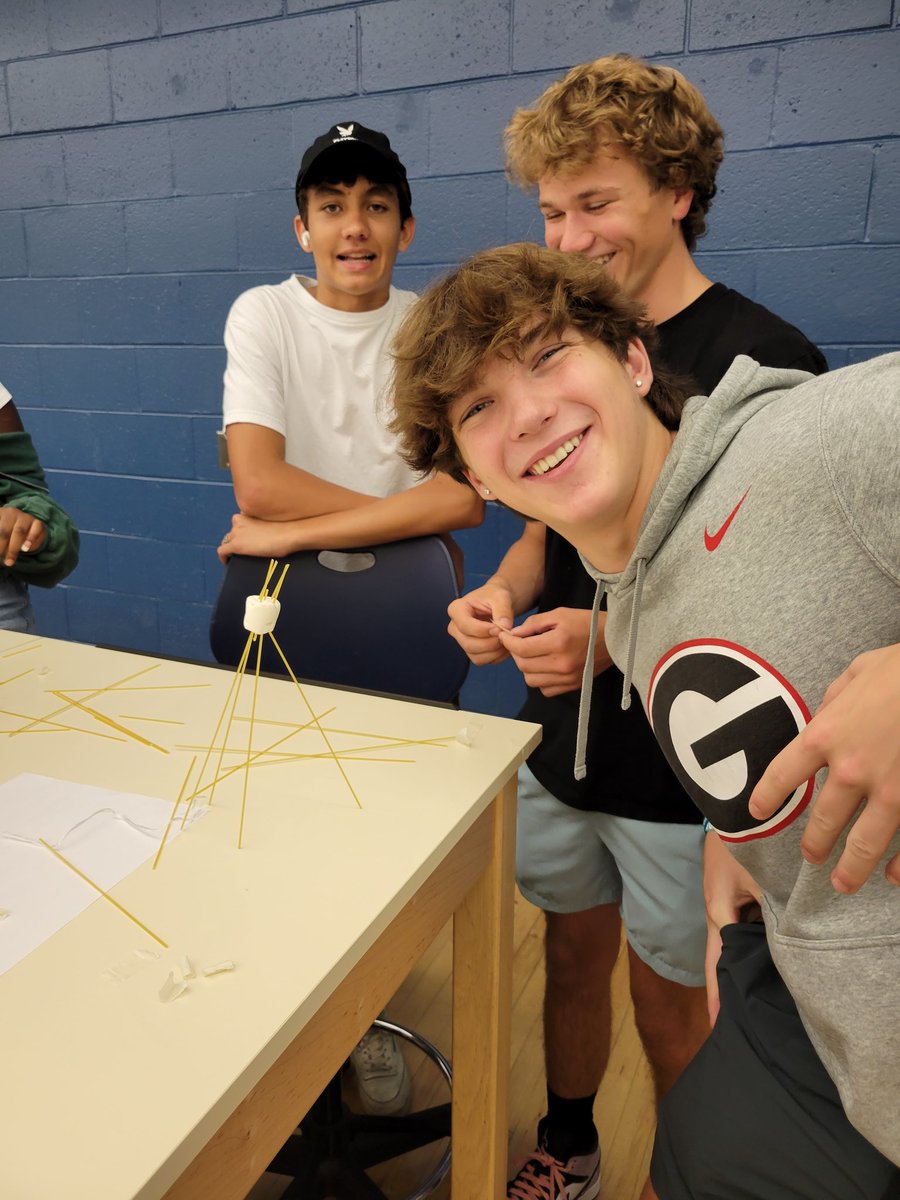 shs_Arch_Design's tweet photo. Had so much fun today with a little ice breaker/ design challege to see who could build the tallest tower to hold the marshmallow! @NJspartascience @SpartaVP @Kopf218 @Dr_Lazzara https://t.co/8xf4BfssHs