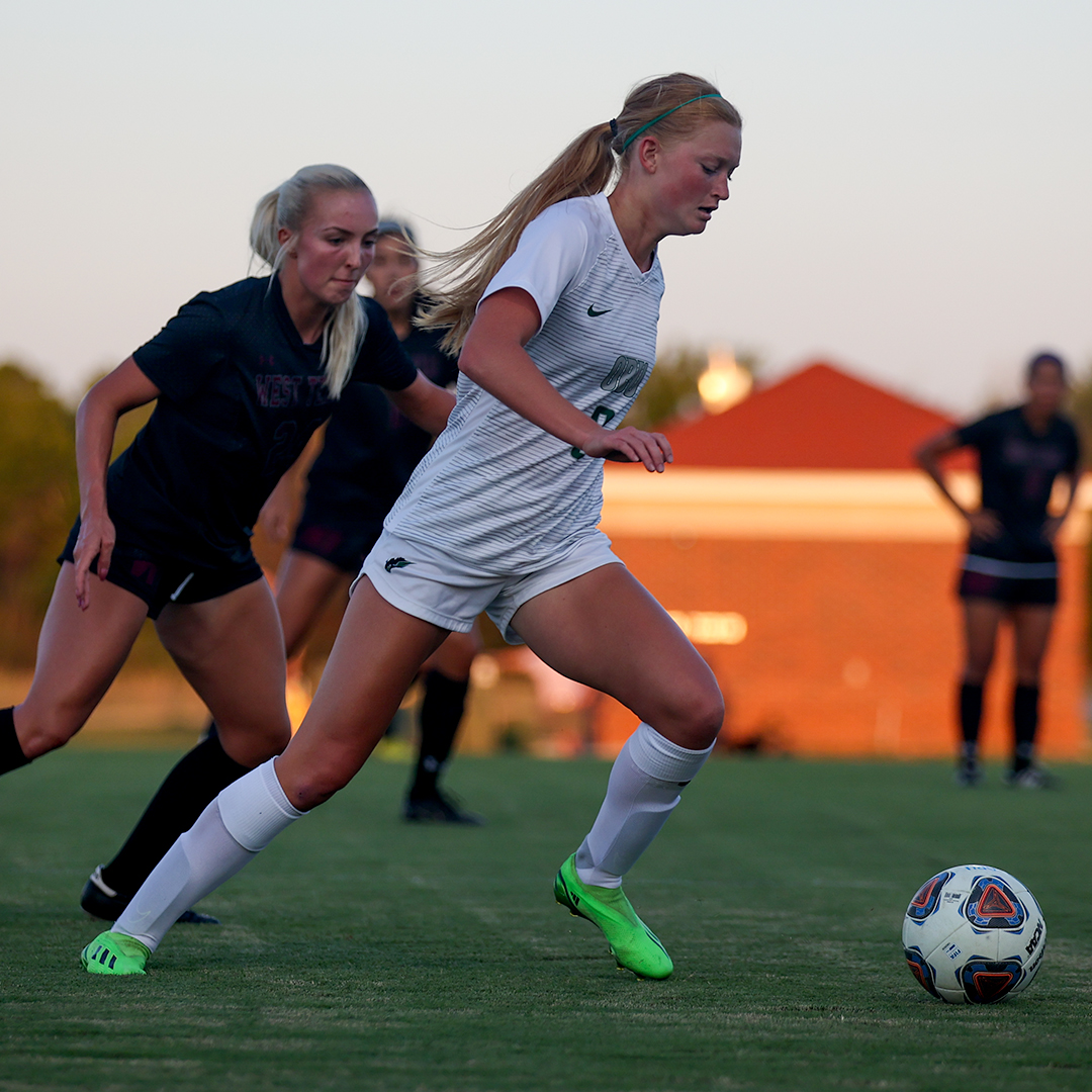 OBU_WSoccer's tweet photo. Spread the word:

The #1 team in the country - Dallas Baptist - is coming to our place this Saturday at 6 pm! We'll need your support! 

#OnToVictory https://t.co/5f6lYfoCAL