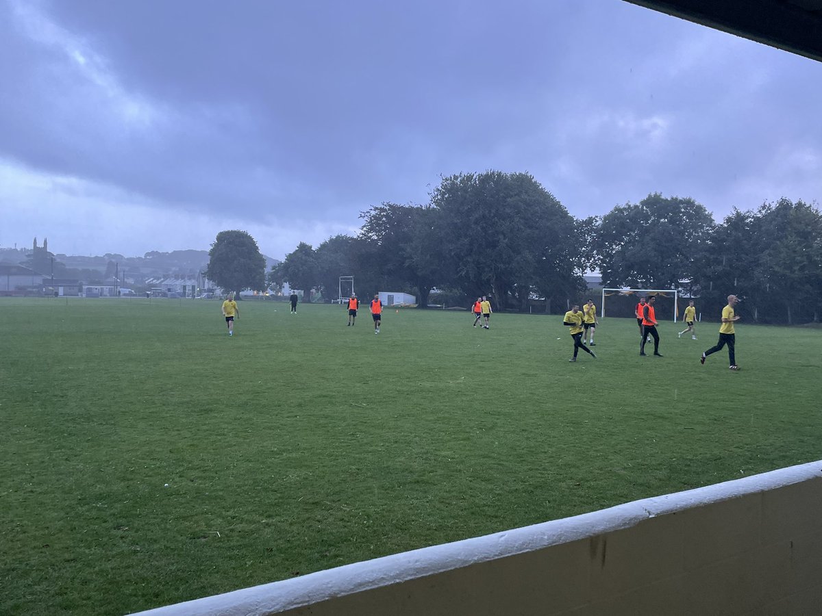 StStephenAFC's tweet photo. Back training
#goodturnout
#puttinginthework
#morelittletweaks https://t.co/97c6CEUxJc