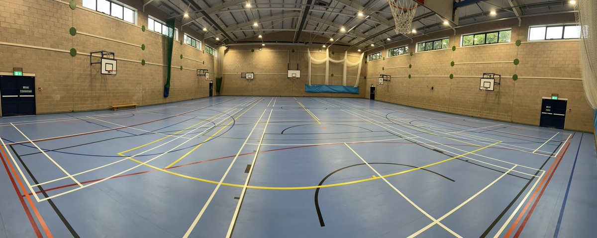 QEGSSport's tweet photo. The students were welcomed back to a ‘new look’ sports hall and gym today following significant work over the summer months. The sports hall has been refurbished and the gym has been equipped with new squat racks and dumbbells… to name a few #newlook #gym #getmassive https://t.co/rc6aWUzlFx