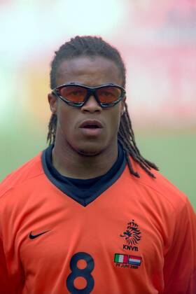hamedloco's tweet photo. 50 Retweets und ich ziehe diese Brille beim Eligella Cup an! https://t.co/BY52qseQFz