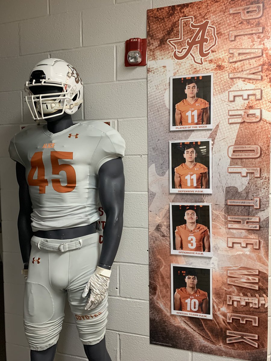 Week 2 players of the game!!

Joaquin Molina is overall and defensive player of the game!!

Justin Arellano earns offensive P.O.G.!

Ale Asevedo is the special teams winner!!