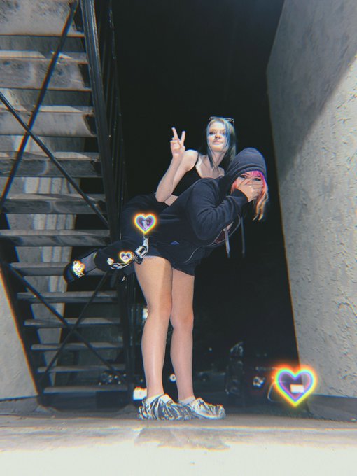 Watch 𝕭𝖚𝖓𝖓𝖎 𝕷𝖞𝖓𝖓's leaked NSFW photo on TwXstars