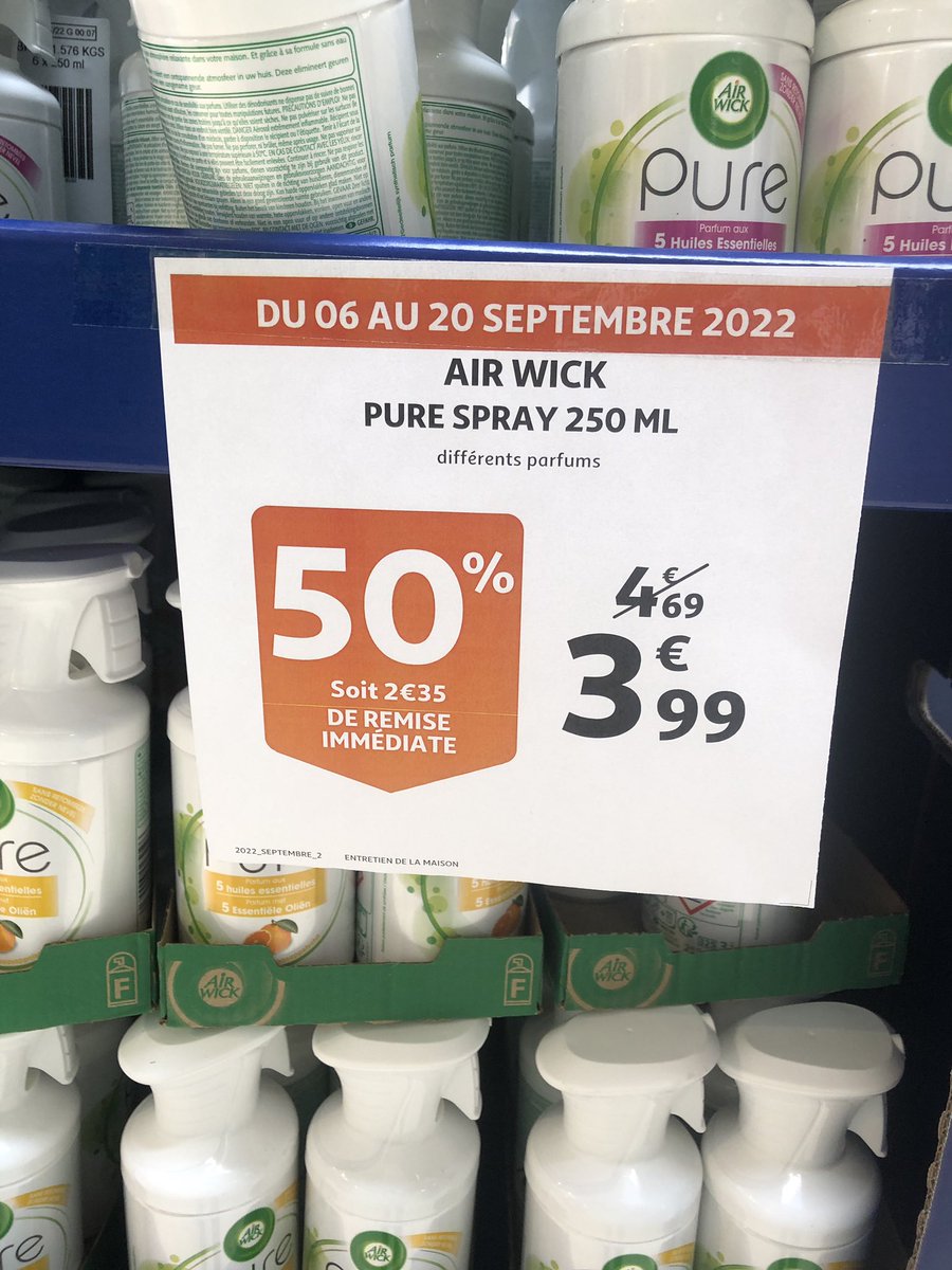 webattack's tweet photo. Chez @AUCHAN_France ils ont pas profité des vacances pour réviser les maths… https://t.co/TUihnIQbQ1
