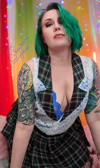 Happy Hump day, y'all Have you checked that link in my bio yet? Come join our Discord, follow my other<a href="/tag/vip"class="tags"><span>#vip</span></a><a href="/tag/tattooedgirls"class="tags"><span>#tattooedgirls</span></a><a href="/tag/milf"class="tags"><span>#milf</span></a><a href="/tag/schoolgirloutfit"class="tags"><span>#schoolgirloutfit</span></a>