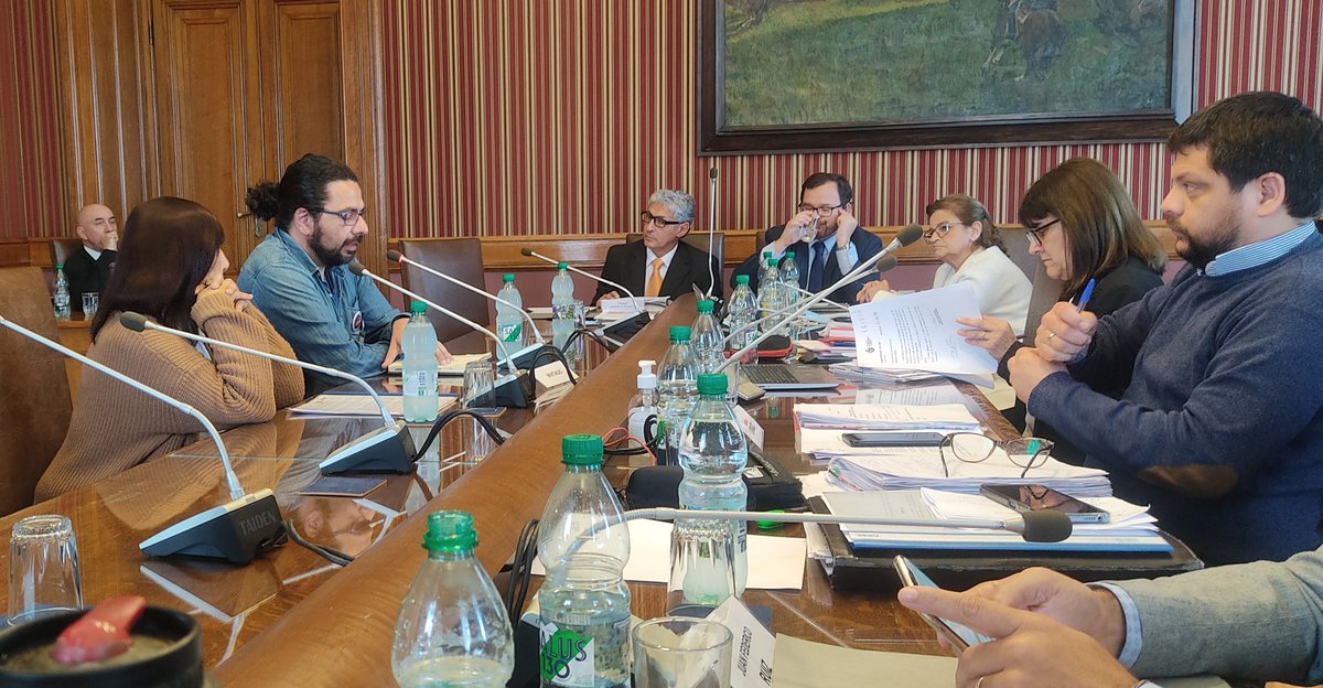 GGuerrero609FA's tweet photo. Hoy recibimos en la comisión de Educación de la Cámara al compañero Liber Romero y la compañera Olga Bica que nos informaron sobre la transformación educativa en el CFE.
Muy claros y muy buena sus exposiciones.
El que no entiende lo que está ocurriendo, es porque no quiere...
. https://t.co/PxDmqSvs8J