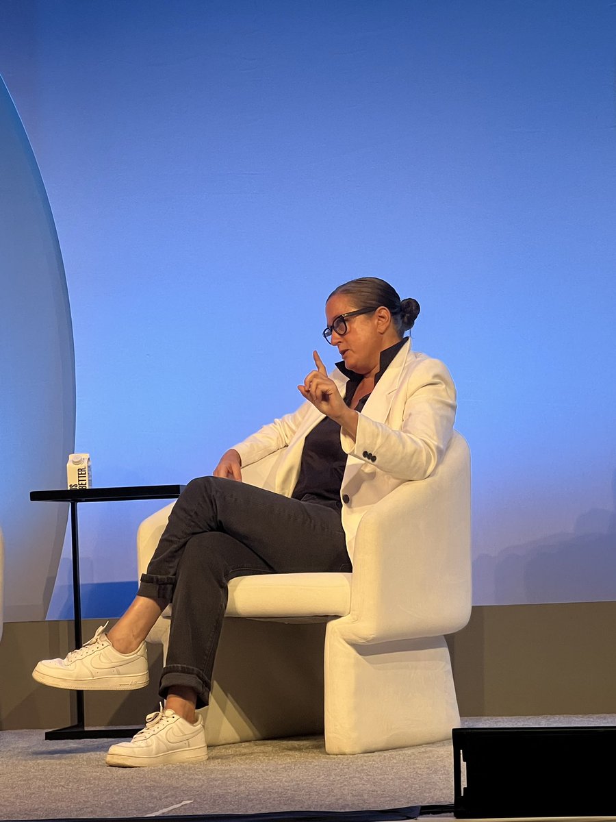 “Best in class for me is trying to do what I do the best every day. To not just make it about food, make it about hospitality, design, music, the people that we work with…and making sure those are top level all the time” -<a href="/missyarobbins/">Missy Robbins</a> #NYCSummit