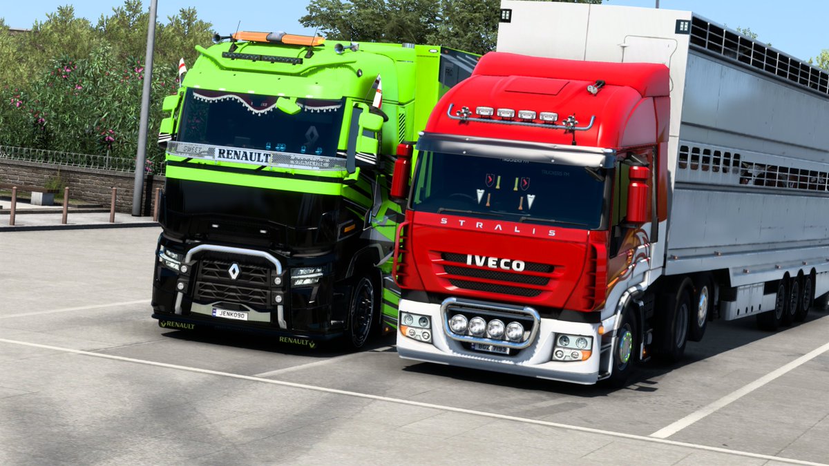 His and Her trucks 💚❤️
<a href="/_RadioMark/">Radio Mark 😁📻</a> bringing the #IvecoTakeover 🚛
We made it back home safely! 😍