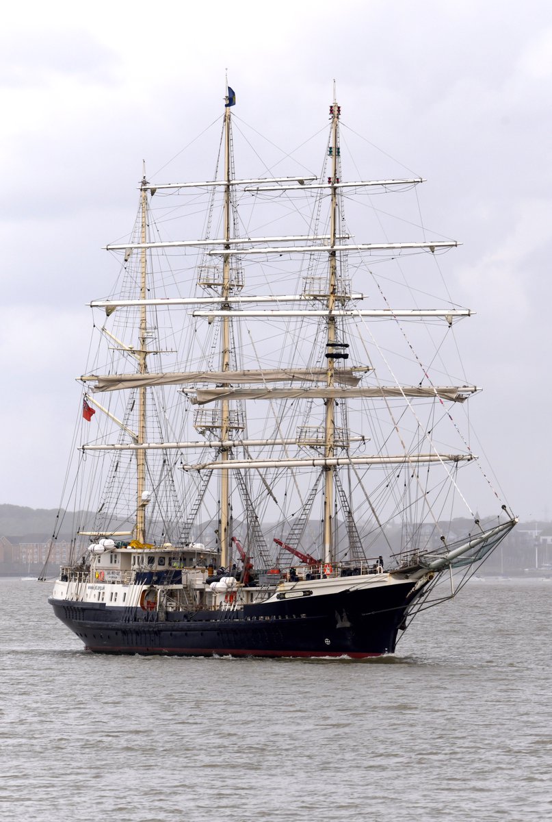 FraserG32883664's tweet photo. SV Tenacious passing Gravesend this afternoon. The tall ship is operated by Jubilee Sailing Trust.@JubileeSailing @Sailingheritage @classicsailing #JST #SVTenacious #ThreeMastedBarque #Tenacious #ShipsInPics #Tallships #Tallship #SailingShip #Gravesend #RiverThames #Thames https://t.co/VP2OwoplrF