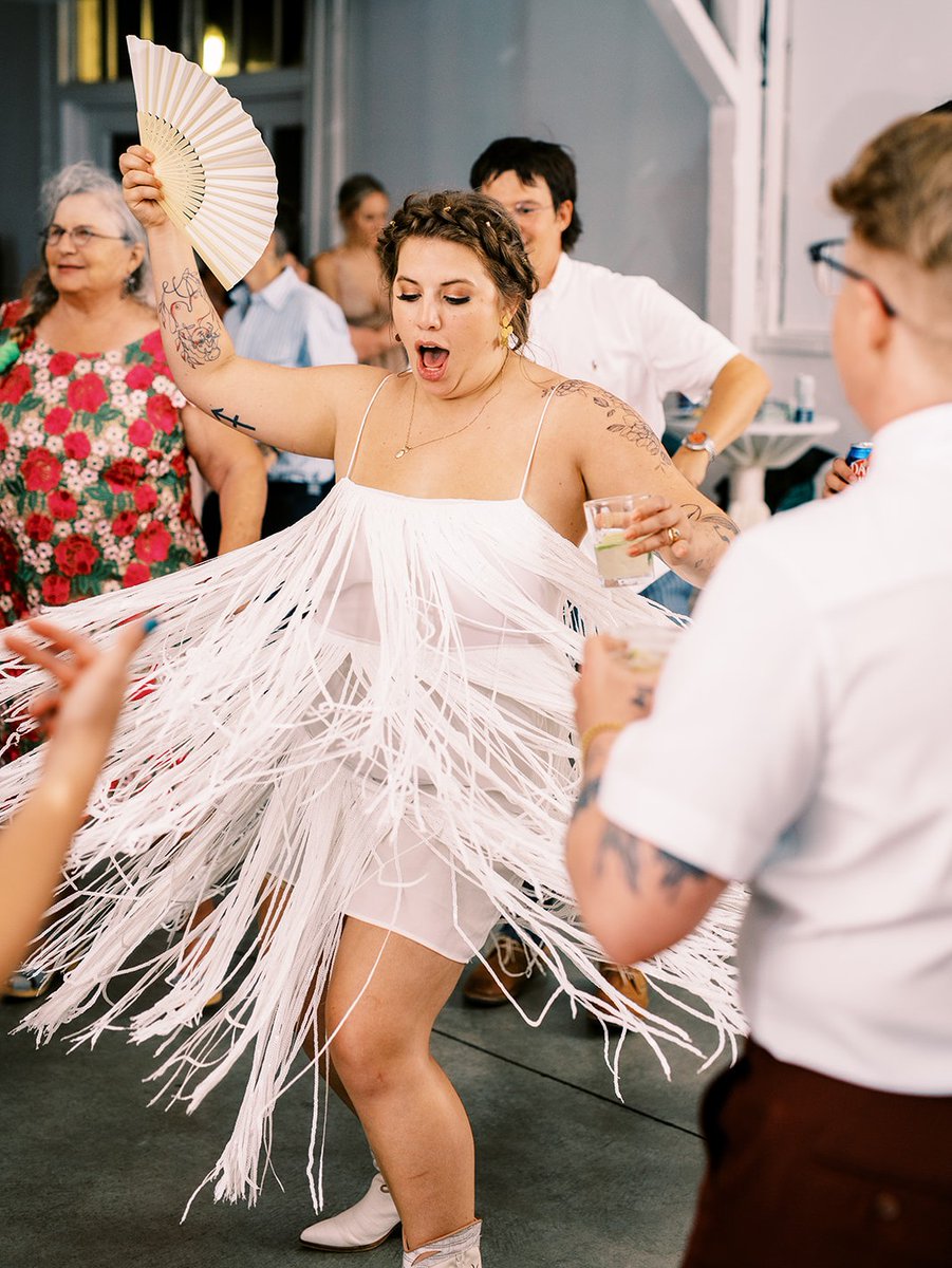 We love watching our brides get funky, drink in hand! 💃

#weddingdance #weddinginspo #denverbrides #blancdenver