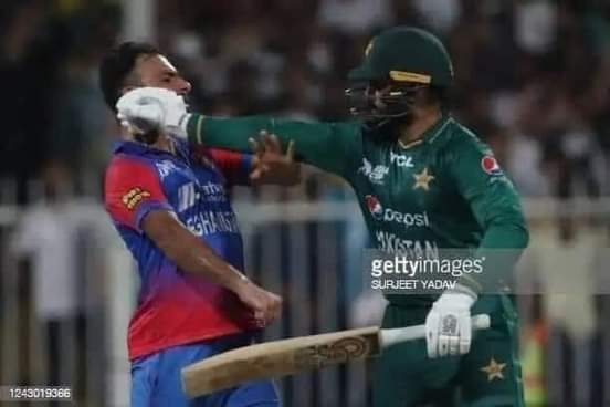 ThisHaroon's tweet photo. What Asif Ali did can't be justified, he should learn some ethics and use bat instead of punch next time https://t.co/VC0cpJLNsx