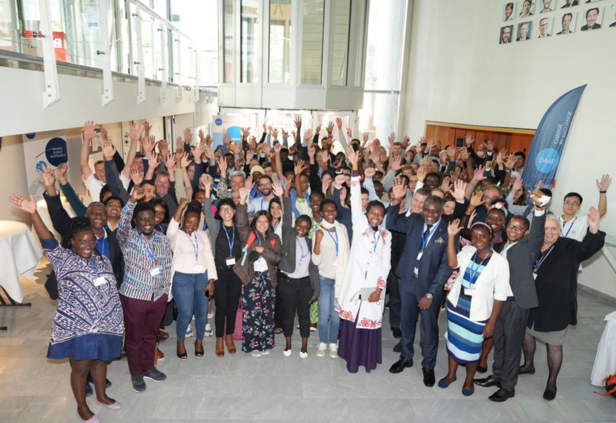 DAAD_Germany's tweet photo. That’s a wrap! What an exciting and fruitful conference. We are convinced that important synergies have been created over the last two days that enable us to tackle global challenges. Find more information about our #DAADGlobalCentres here:➡️https://t.co/LsiT8HykFB https://t.co/nSYazojdfD