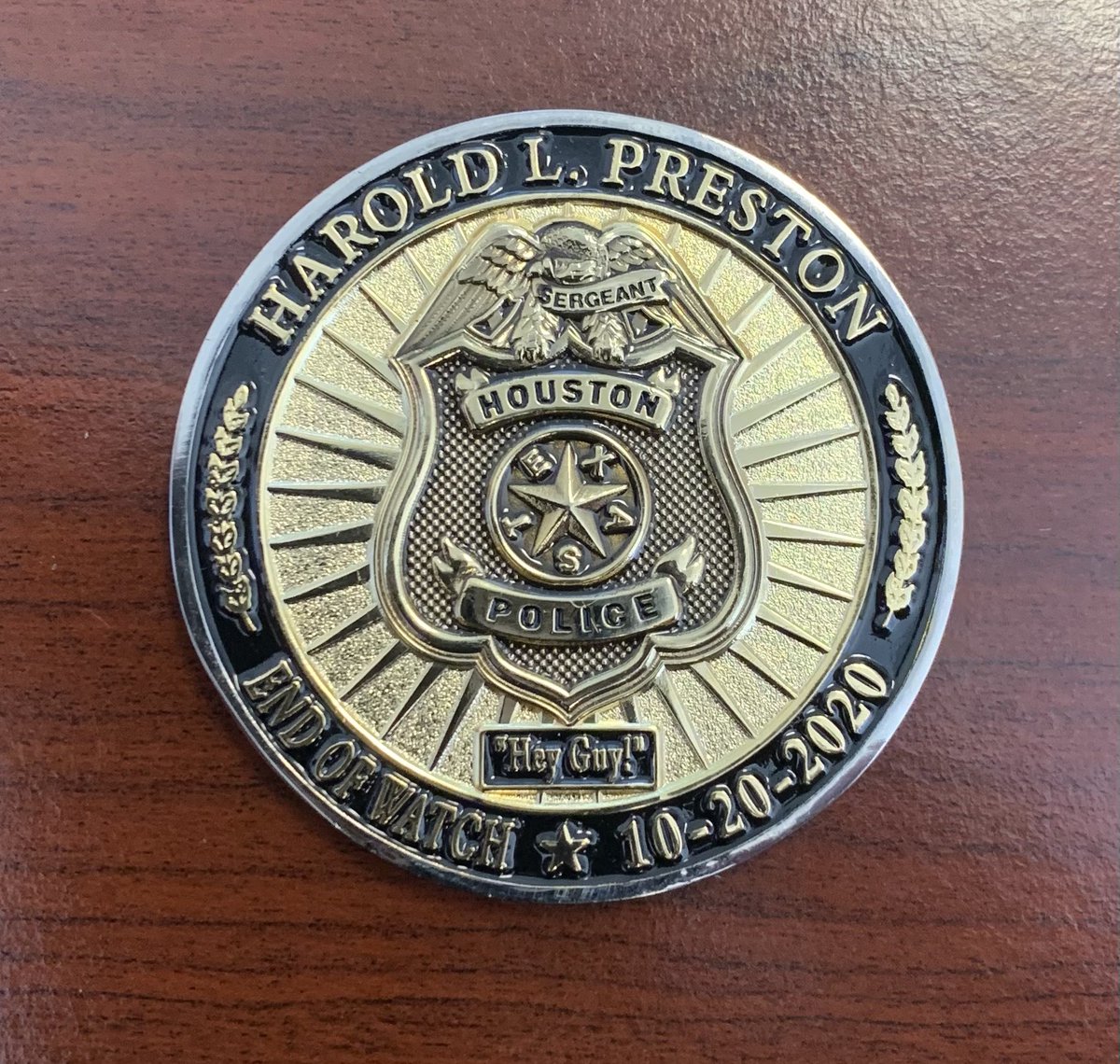 DeAndreHutchis1's tweet photo. Just picked up my challenge coin in honor of our fallen hero Sgt. Harold L. Preston E.O.W. 10.20.2020 #WeGotItFromHere #WeShallNeverForget #ThePeoplesCop #HeyGuy https://t.co/OEVvt5XRDq