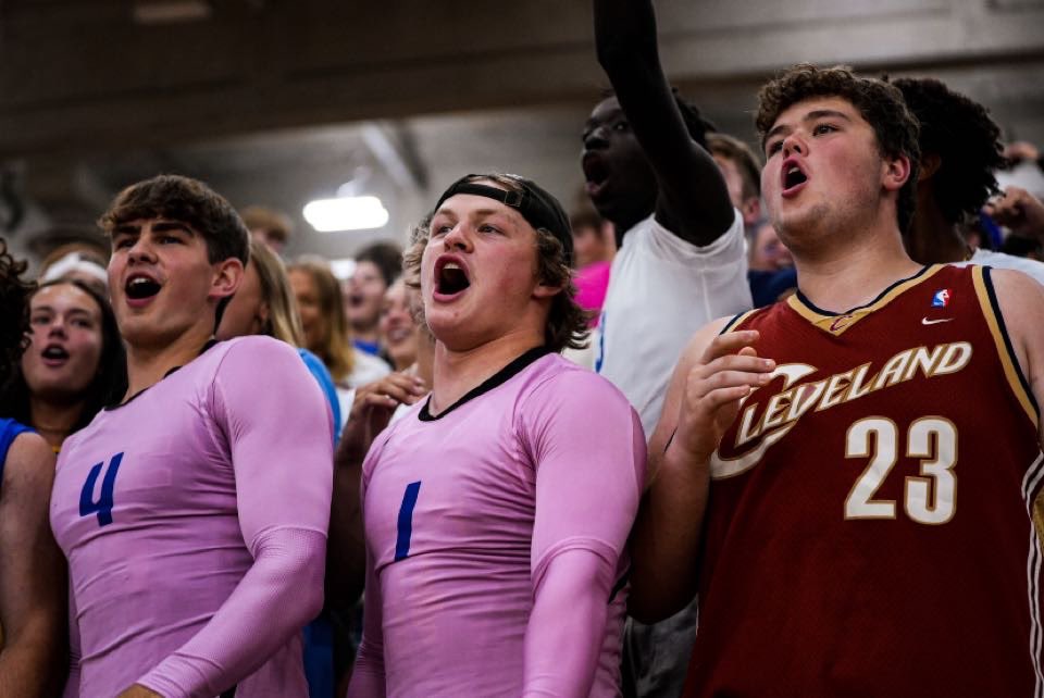 HEY 🔵SPARTS⚪️ COME SUPPORT OUR VOLLEYBALL 🏐 TEAM VS PIUS 🤮 

📍WHERE: PIUS 💩

📆WHEN: 9/8

⏰TIME: 7pm

THEME:PREP 👔

BE THERE BE LOUD OR TRANSFER 🫡