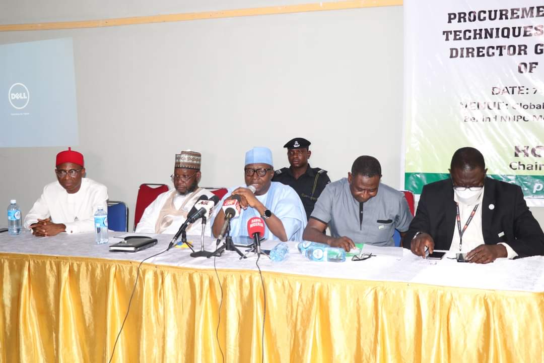natpopcom's tweet photo. NPC Chairman, Hon. Nasir Isa Kwarra, today attended and delivered a keynote address at the Capacity Building Workshop on Procurement Techniques for Members of the Commission, Director-General, Directors/HOUs and Staff of Procurement Department held in Nasarawa State. https://t.co/iefrOHtMIA