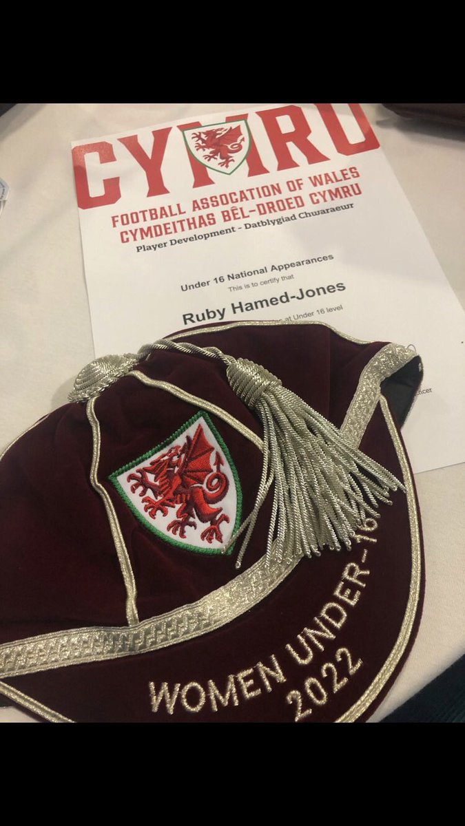 Another Welsh cap 🏴󠁧󠁢󠁷󠁬󠁳󠁿⚽️ Well done @rubyhamedjx @StanwellPE