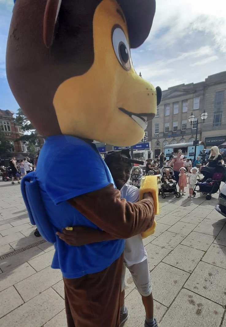 #shropshirehour #midlandshour this Thursday. Stafford Walking Street Market Paw Patrol & Stormtroopers will be there for photos. Batman will be giving out FREE Batarangs & Cinderella will also be joining in the fun. @LRPartnership @weareSFM @EStormtroopers