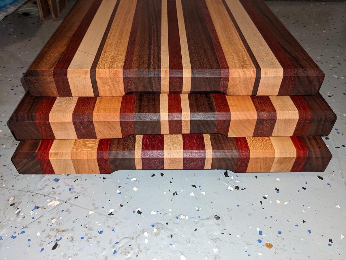 Check out HD Woodworking! They are great at doing all kinds of charcuterie boards. 

You won’t be disappointed 

@h_d_woodworking