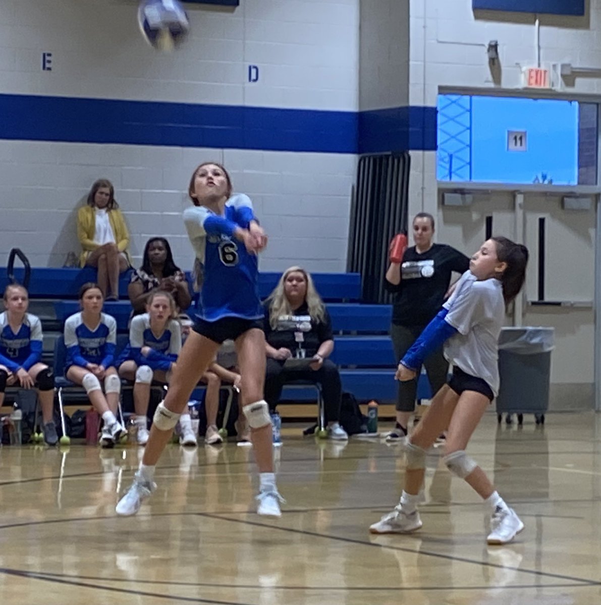 NMSKnights's tweet photo. Great match tonight from our Lady Knights volleyball team against Sevier Middle. Our ladies won the match 3-1. #KnightLife https://t.co/8p63lXxkGF