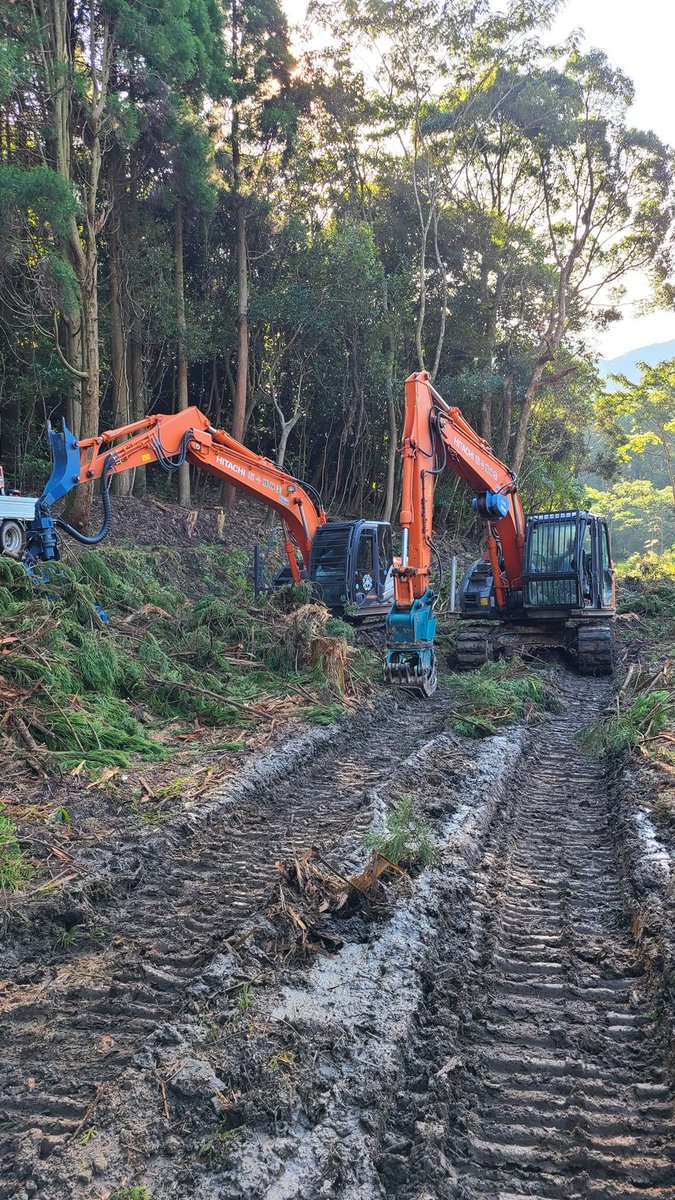 forestrykago's tweet photo. グラップル久しぶりに水抜きしたら
3リッター位出てきた‼
水抜き大事やな https://t.co/NijHkWPT15