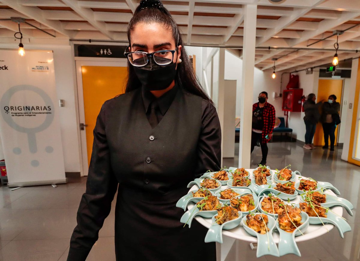 LaQuinta_Spa's tweet photo. #microgreens #Brotesverdes 

Hoy acompañamos a la Asociación Cultural y Gastronómica Suma Phayiri, con nuestros #microgreens de lentejas, que le aportarón un suave, dulce y natural sabor a las preparaciones de la gastronomía regional.

 #laquintatechosverdes https://t.co/Opd4VEwWbU