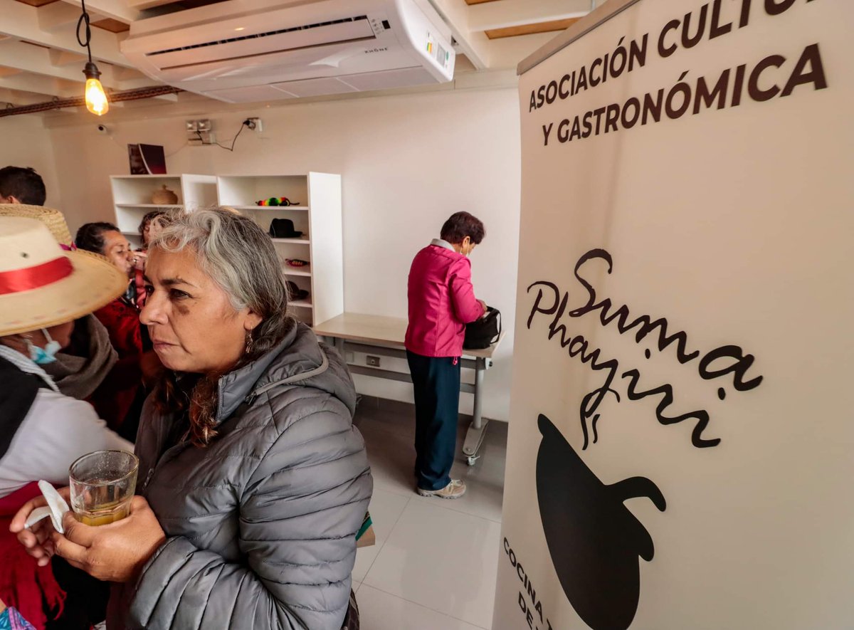 LaQuinta_Spa's tweet photo. #microgreens #Brotesverdes 

Hoy acompañamos a la Asociación Cultural y Gastronómica Suma Phayiri, con nuestros #microgreens de lentejas, que le aportarón un suave, dulce y natural sabor a las preparaciones de la gastronomía regional.

 #laquintatechosverdes https://t.co/Opd4VEwWbU