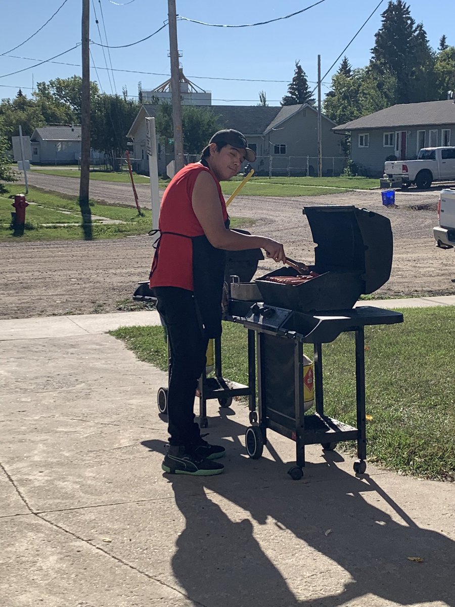 l_burym's tweet photo. Welcome week day 1&2 were a hit school bbq prepared by comm cooking and school wide activity afternoon. Freezies to end today were perfect in this heat #pssd #leask #relationships https://t.co/WhWvf8gJ2e