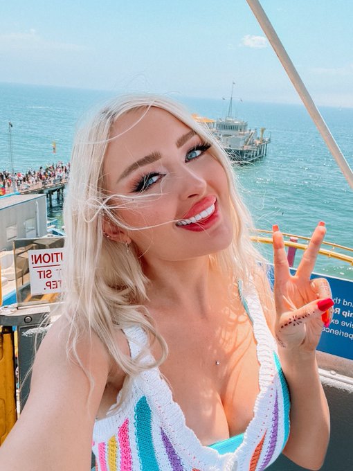 my personal IG is where I post the most these days 💕  https://t.co/gnQVNfO0iX https://t.co/aHLbgCZHT