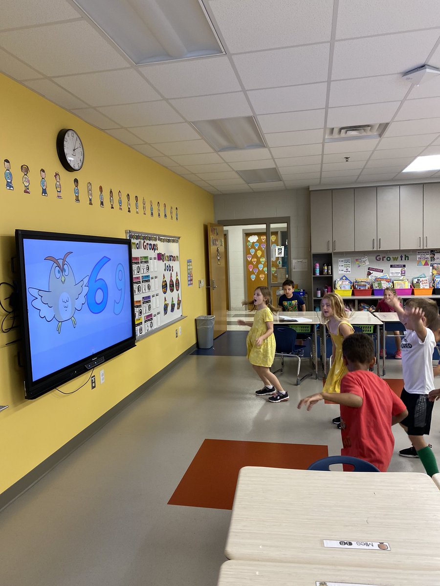 chalkandgrace's tweet photo. @numberock had us dancing this week as we are counting up and back from 30🕺🏿We start each of our whole group lessons with movement this week. We then take what we sang about and apply it to our lesson. We love rocking out to #Numberock🎸 #HaskinsCadets🚀 #GuidedMath🧮 #edutwitter https://t.co/T4m1kE5HhU