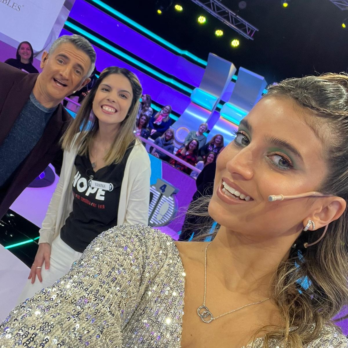 #AhoraCaigoUY AL AIRE ya mismo nos ponemos en #ModoDesafío de la mano de <a href="/elgrangustaf/">El Gran Gustaf</a> y <a href="/agusmor_/">Agustina Morales</a> para divertirnos con las caídas de este miércoles🙌 ¿Cómo les irá a los participantes de esta noche? 🤔 ¡Prendete a la pantalla de <a href="/Canal4_UY/">Canal 4</a>✨!