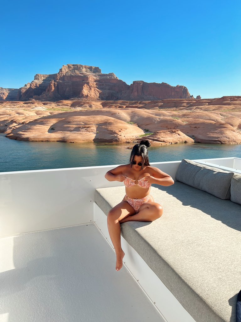 KRISTIN (@__kyoung00) on Twitter photo 