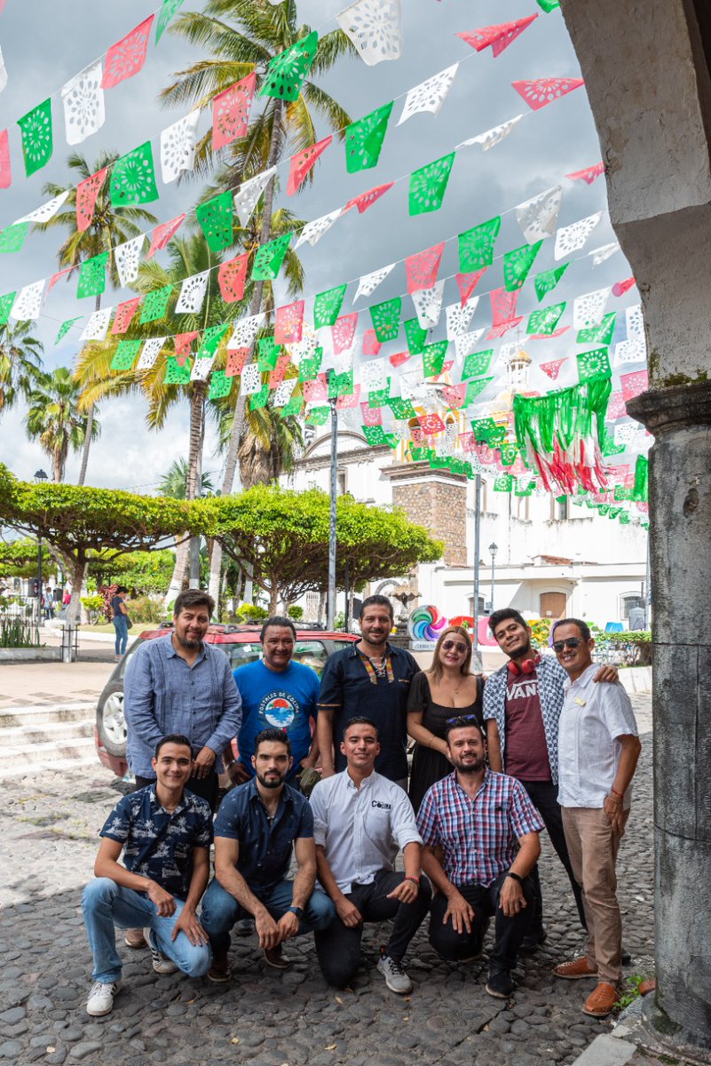 ElTeco_Mx's tweet photo. Muchas gracias por la invitación para ser parte de este grupo de administradores de páginas que hacen promoción al Estado de Colima. #VisitComala #VisitCoquimatlán #VisitSuchitlán #VisitManzanillo #ComalaPuebloMágico #QuéHayEnColima #CanacoServyturColima
#ColimaUnEstadoDe10 https://t.co/Tu3RlT6qG2