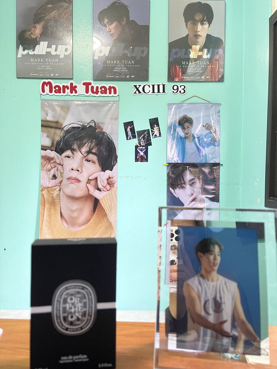 Nhu1973's tweet photo. @dnaofficial @marktuan @TofuPopRadio ยินดีด้วย กับอัลบั้มเเรกค่ะ ❤️ 💜 https://t.co/KFUi3Q28pI