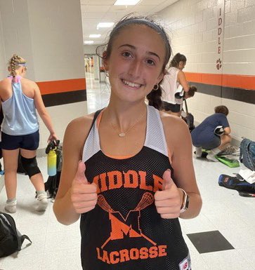 Congrats to our 4 player of the week, senior Maddy Scarpa. Maddy is a 4 year varsity player and a team captain.   Maddy is a great leader, very organized and always prepared. We appreciate how encouraging she is of her teammates and her willingness to help our younger players.
