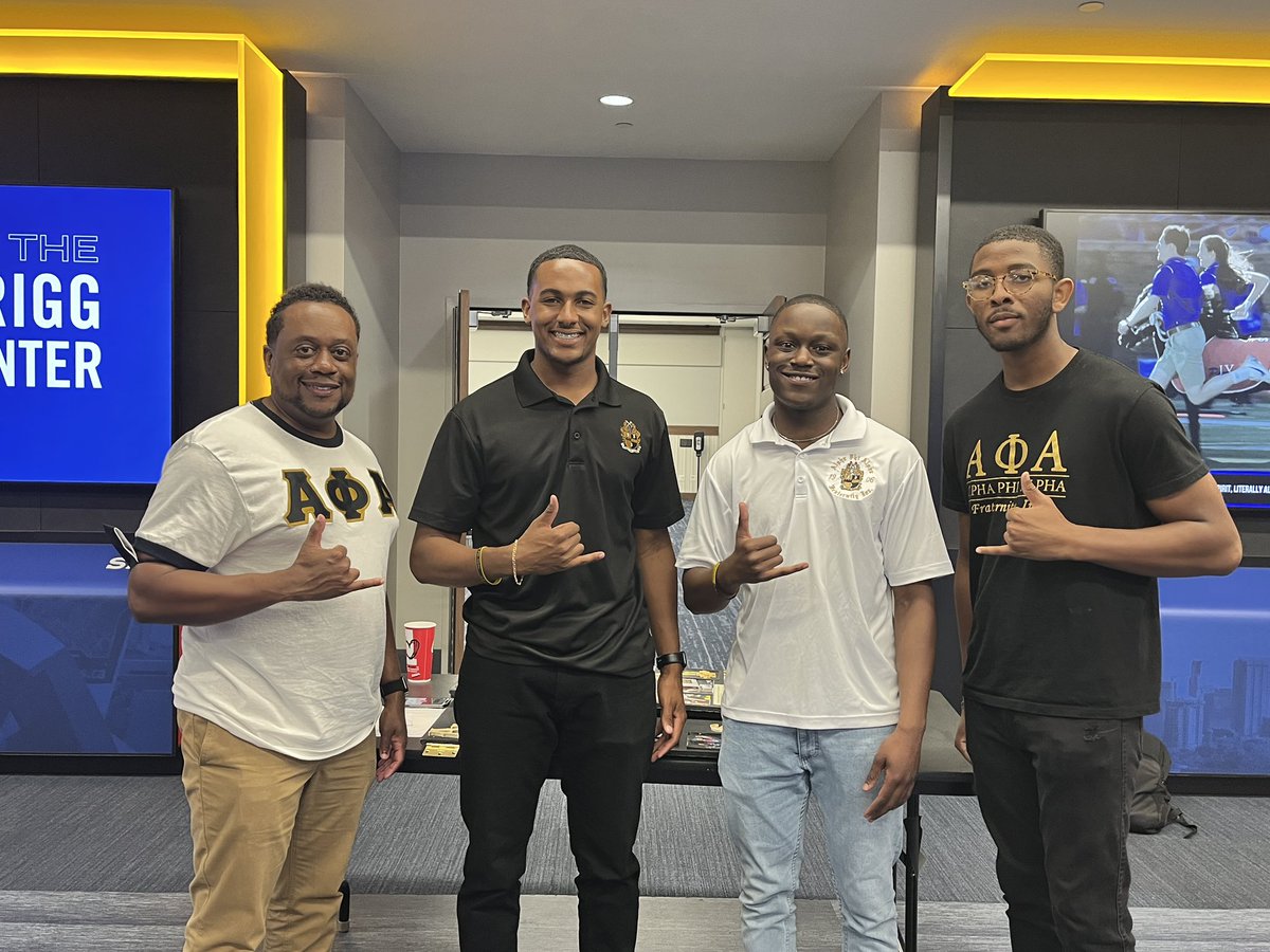 SMU Alphas (ΥΜ) tweet media
