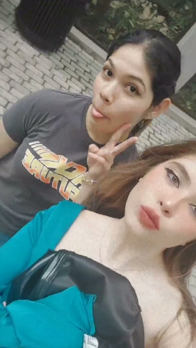 sofiichispas's tweet photo. Hoy fui modelo de la mejor diseñadora de modas <3 ya te extraña bb ❤️🥺 https://t.co/NxcJCASqNF