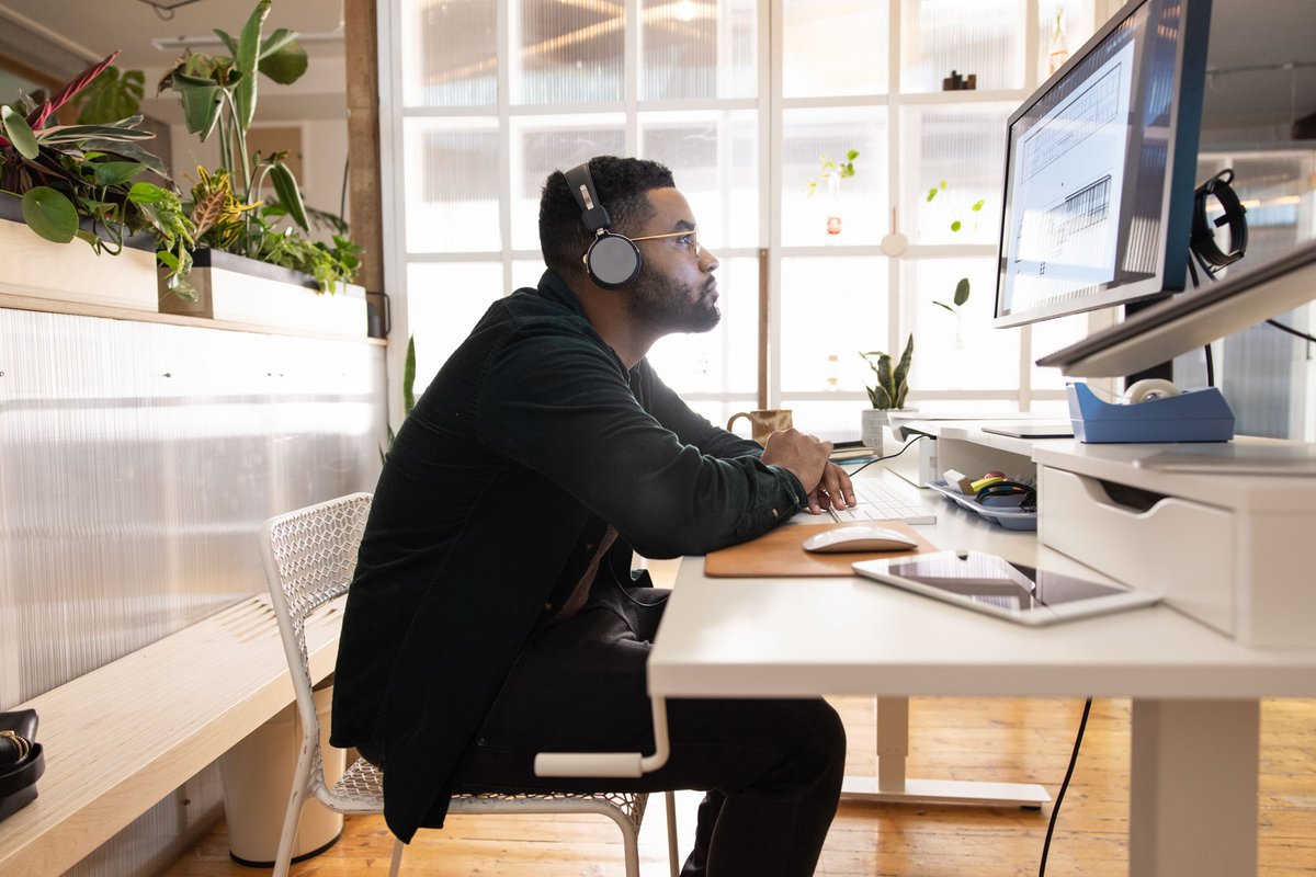 Hero Images tweet media