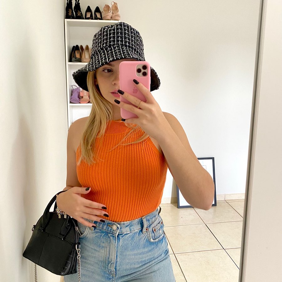 Orange vibes 🍑🍊🧡